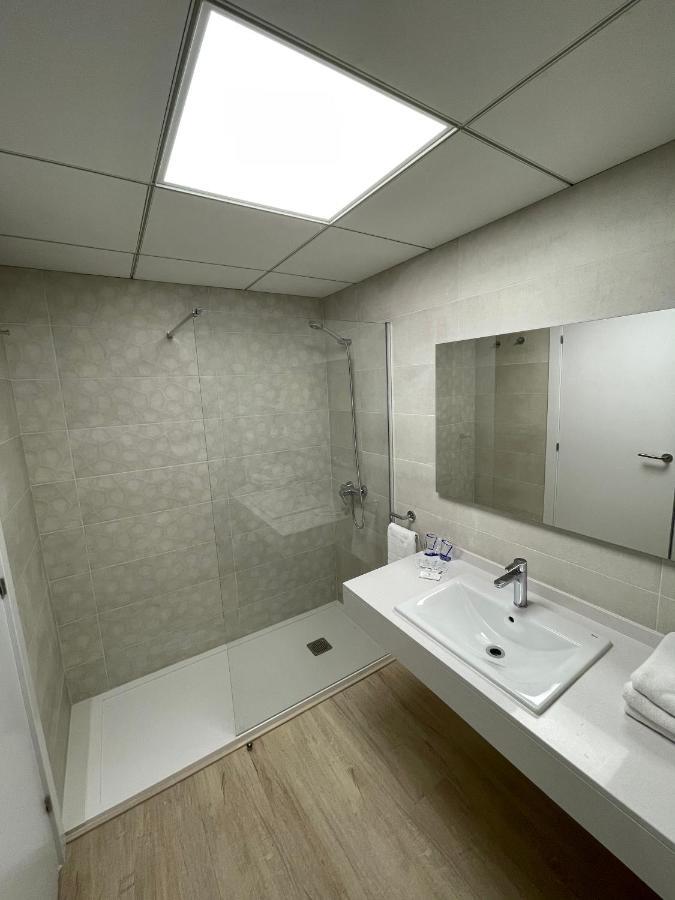 California 1 & 2, Family Only, By Hoteles California Salou Bagian luar foto