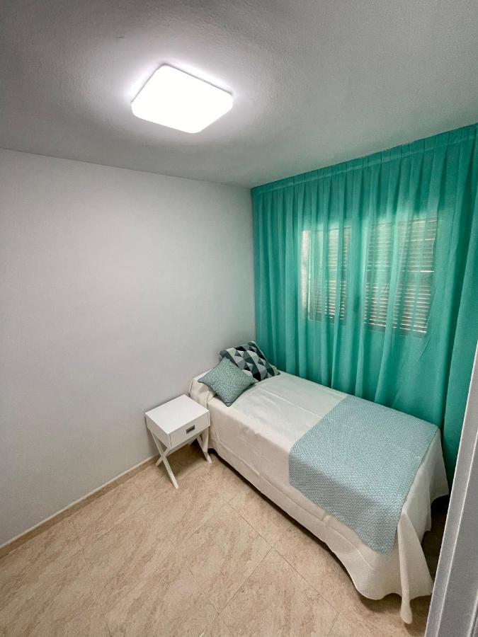 California 1 & 2, Family Only, By Hoteles California Salou Bagian luar foto